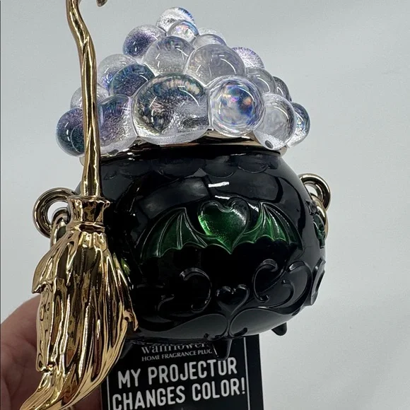 Bath & Body Works NWT Witches Cauldron Projector Color Changes Wallflower - Picture 8 of 8